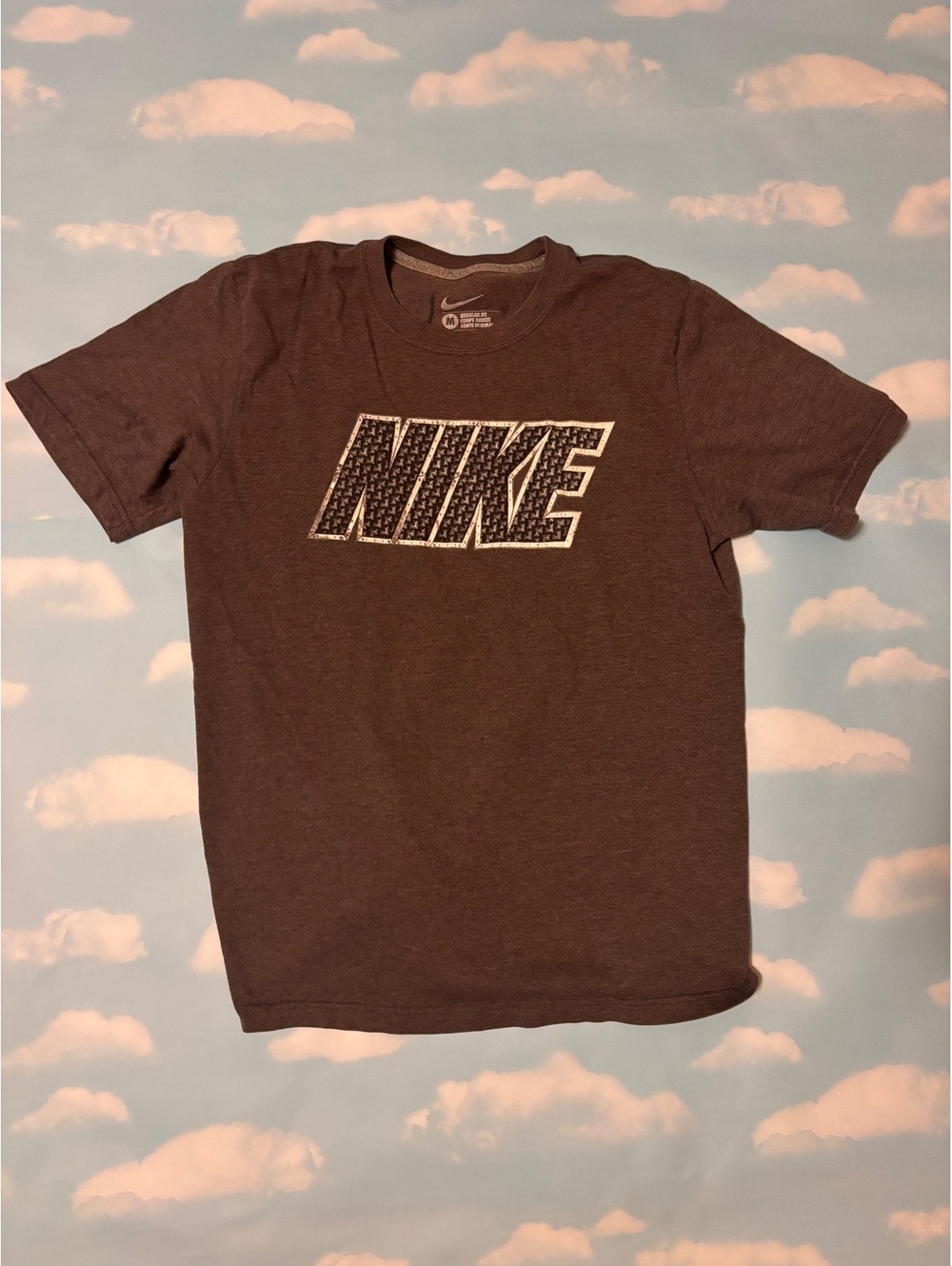 Nike Men's Regular Fit Graphic T-Shirt Medium